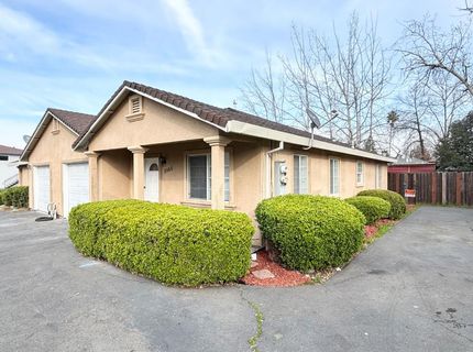 9566 Emerald Park Dr, Elk Grove, CA 95624 Photo