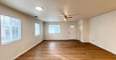 9566 Emerald Park Dr, Elk Grove, CA 95624 Photo