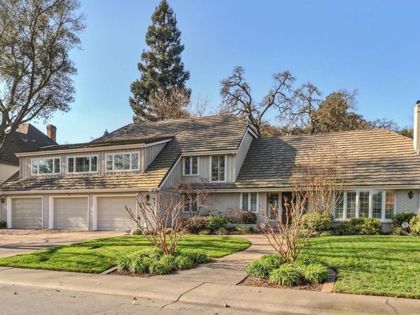 1749 Haggin Grove Way, Carmichael, CA 95608