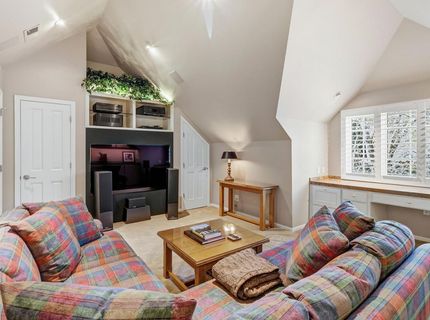 1749 Haggin Grove Way, Carmichael, CA 95608 Photo