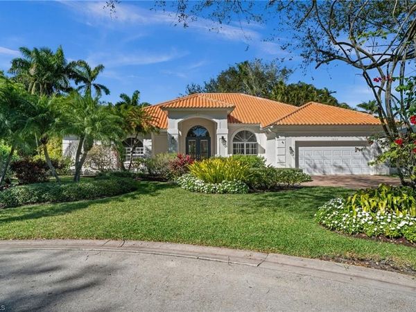 1923 Blackstone CIR, NAPLES, FL 34109
