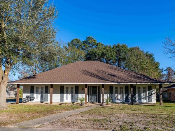 5003 Parkhollow Dr, Baton Rouge, LA 70816