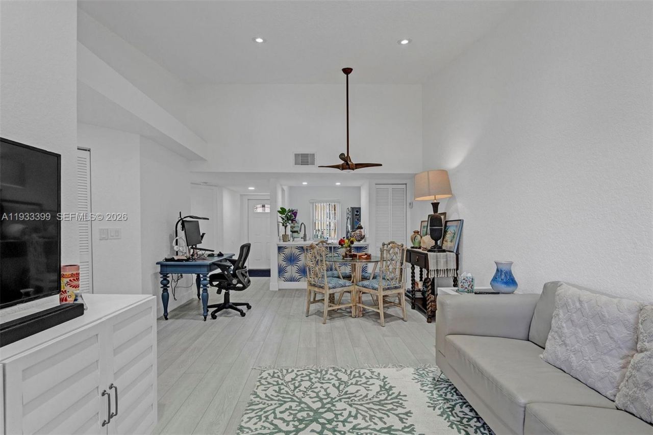 1105 Lake Shore Dr, Unit 202, Lake Park, FL 33403 Photo