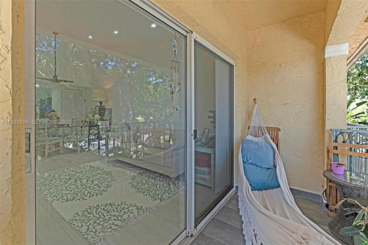 1105 Lake Shore Dr, Unit 202, Lake Park, FL 33403 Photo