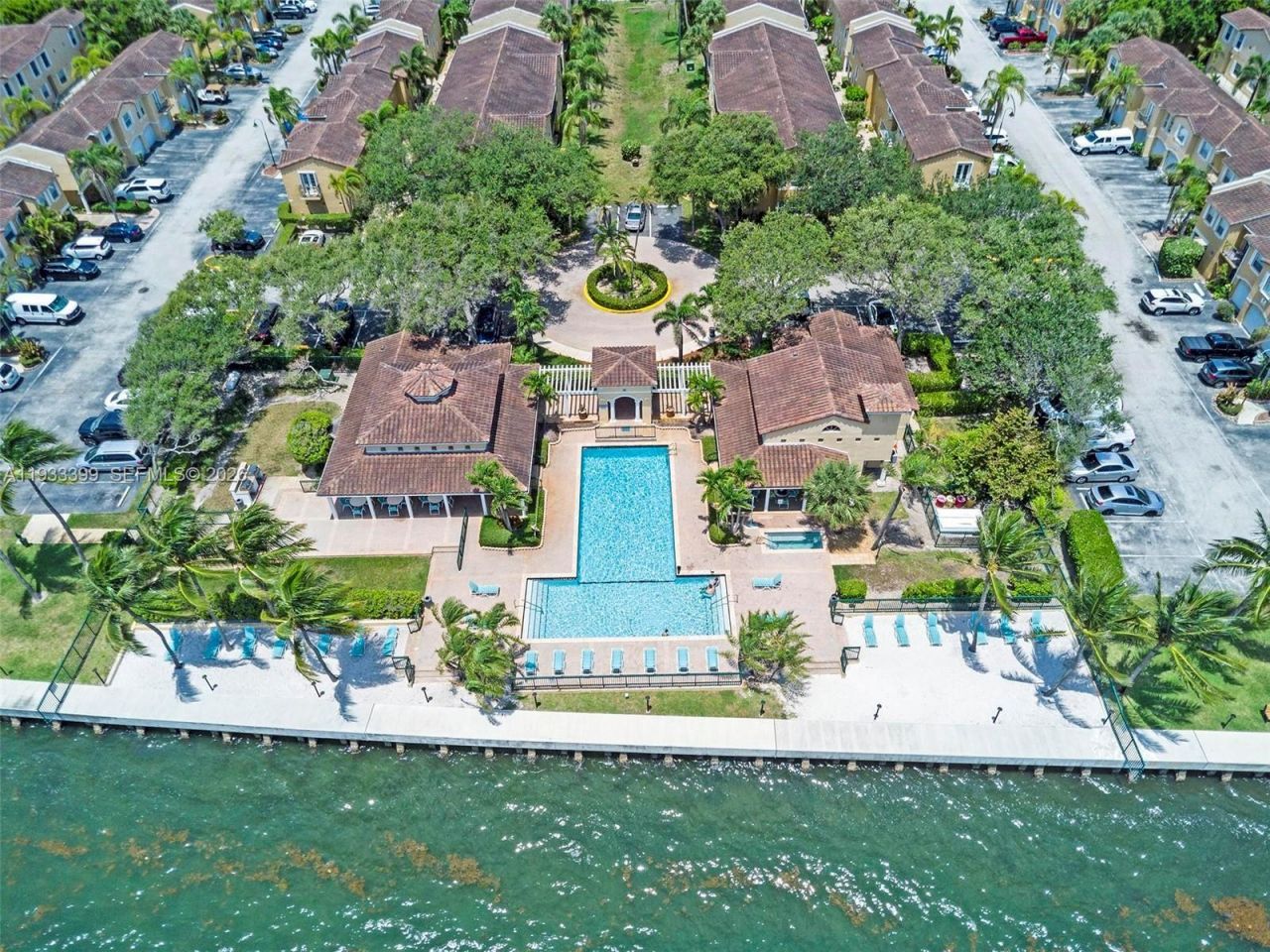 1105 Lake Shore Dr, Unit 202, Lake Park, FL 33403 Photo