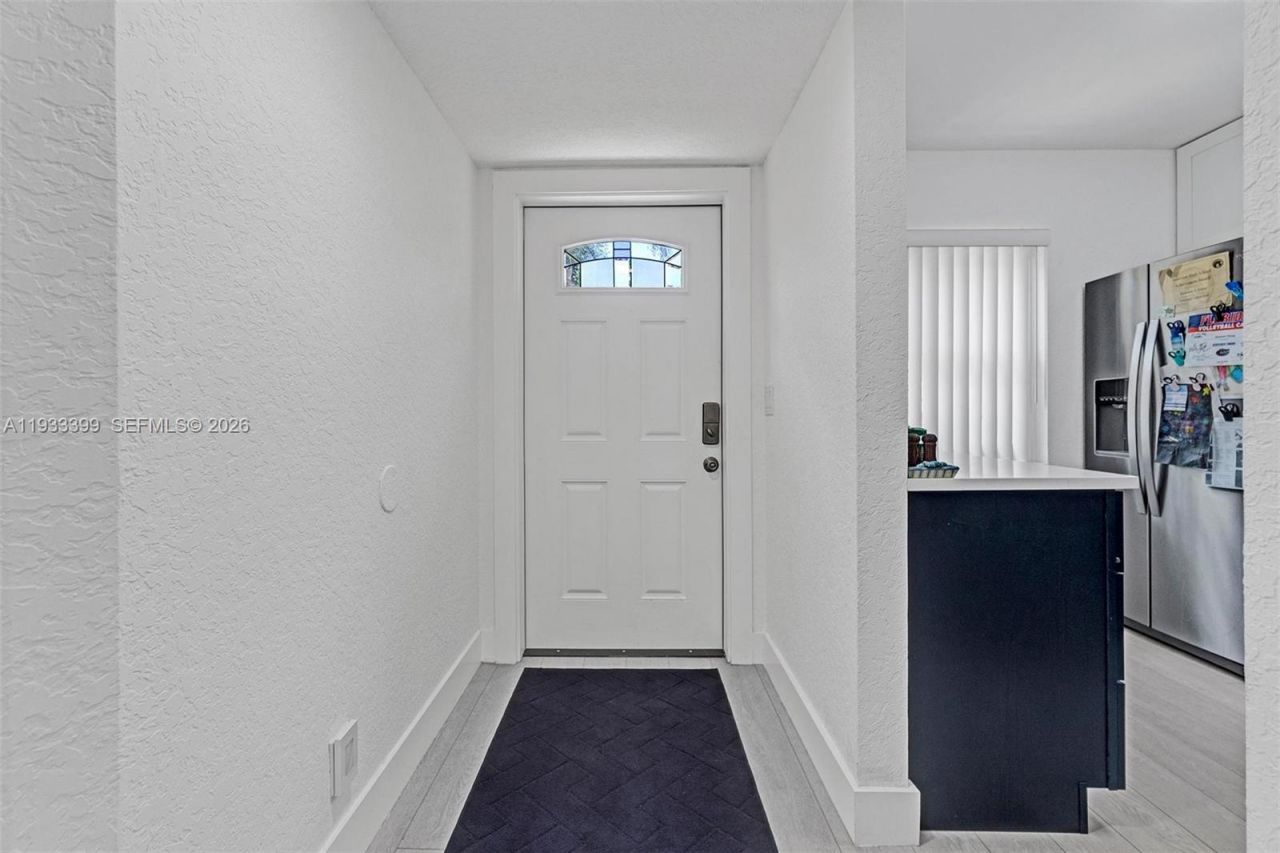 1105 Lake Shore Dr, Unit 202, Lake Park, FL 33403 Photo