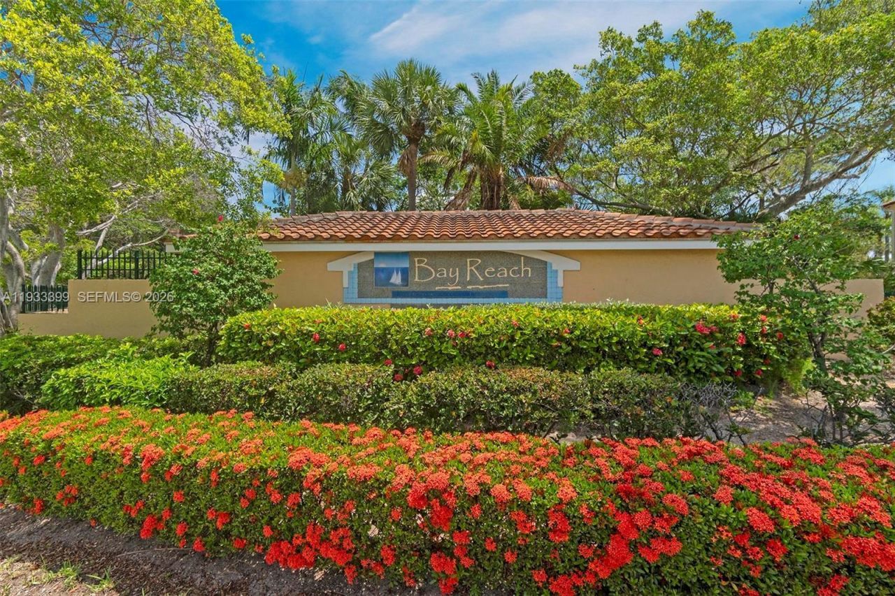 1105 Lake Shore Dr, Unit 202, Lake Park, FL 33403 Photo
