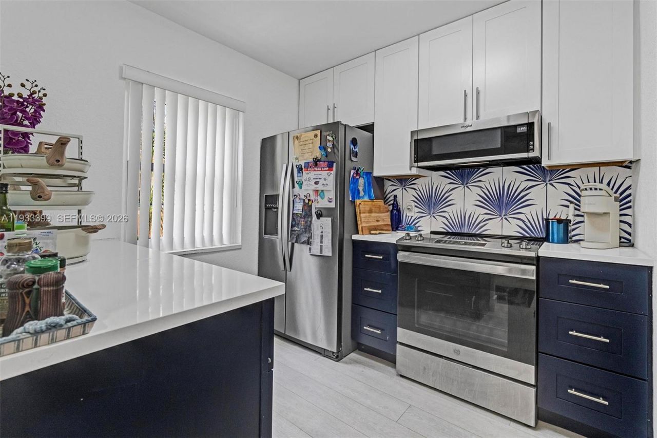 1105 Lake Shore Dr, Unit 202, Lake Park, FL 33403 Photo