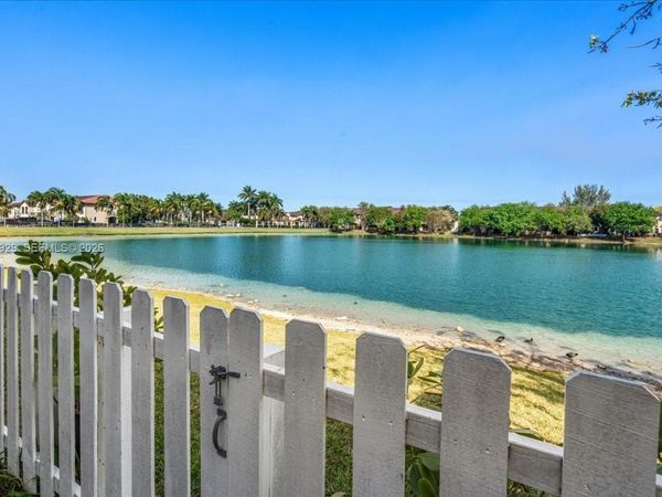 561 NE 33rd Ter, Homestead, FL 33033