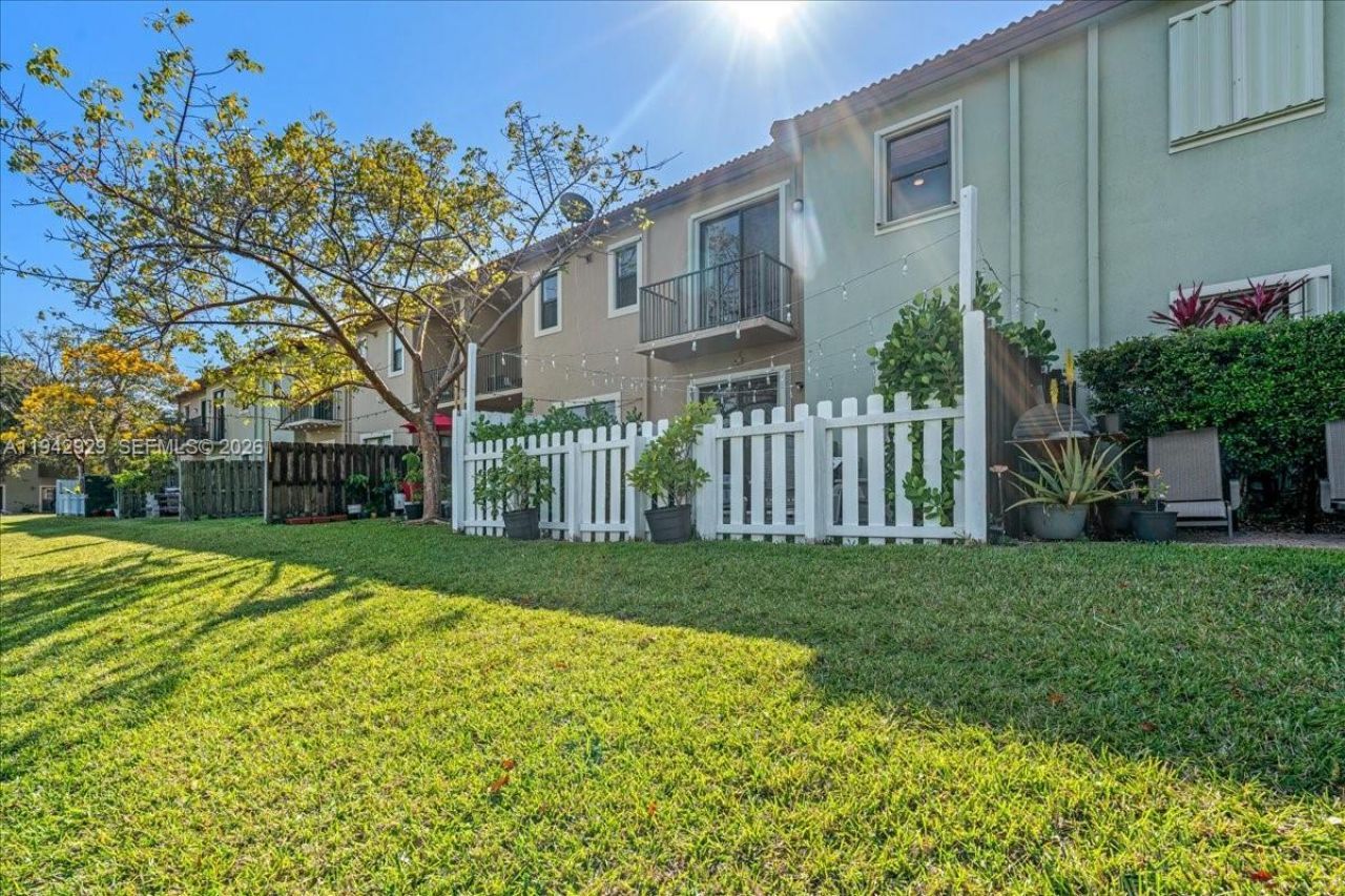 561 NE 33rd Ter, Homestead, FL 33033 Photo