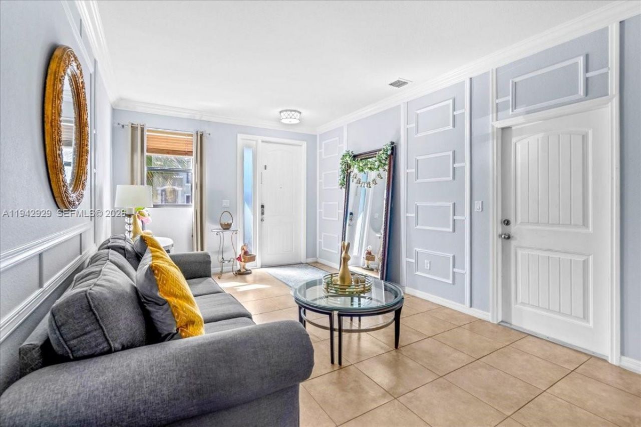 561 NE 33rd Ter, Homestead, FL 33033 Photo