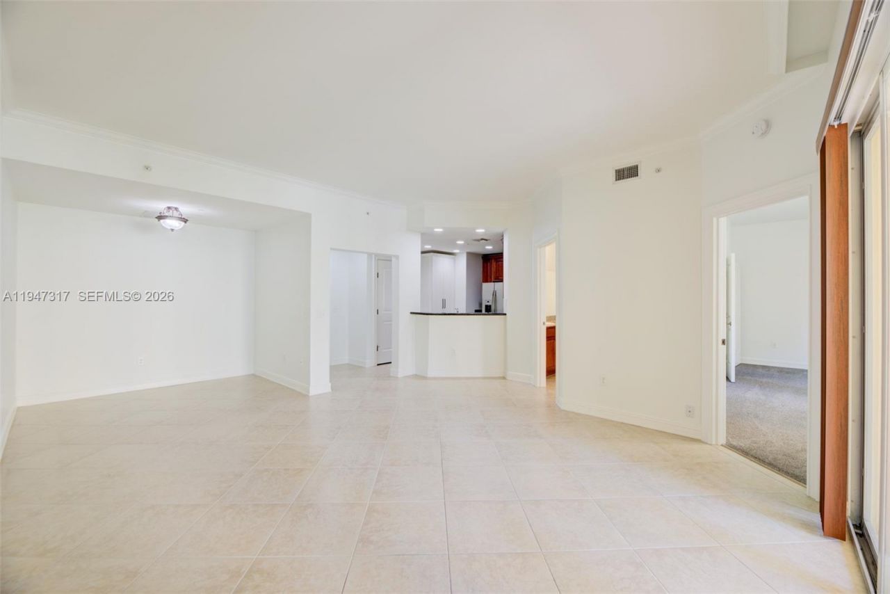 16101 Emerald Estates Dr, Unit 250, Weston, FL 33331 Photo