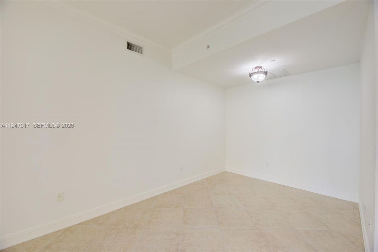 16101 Emerald Estates Dr, Unit 250, Weston, FL 33331 Photo