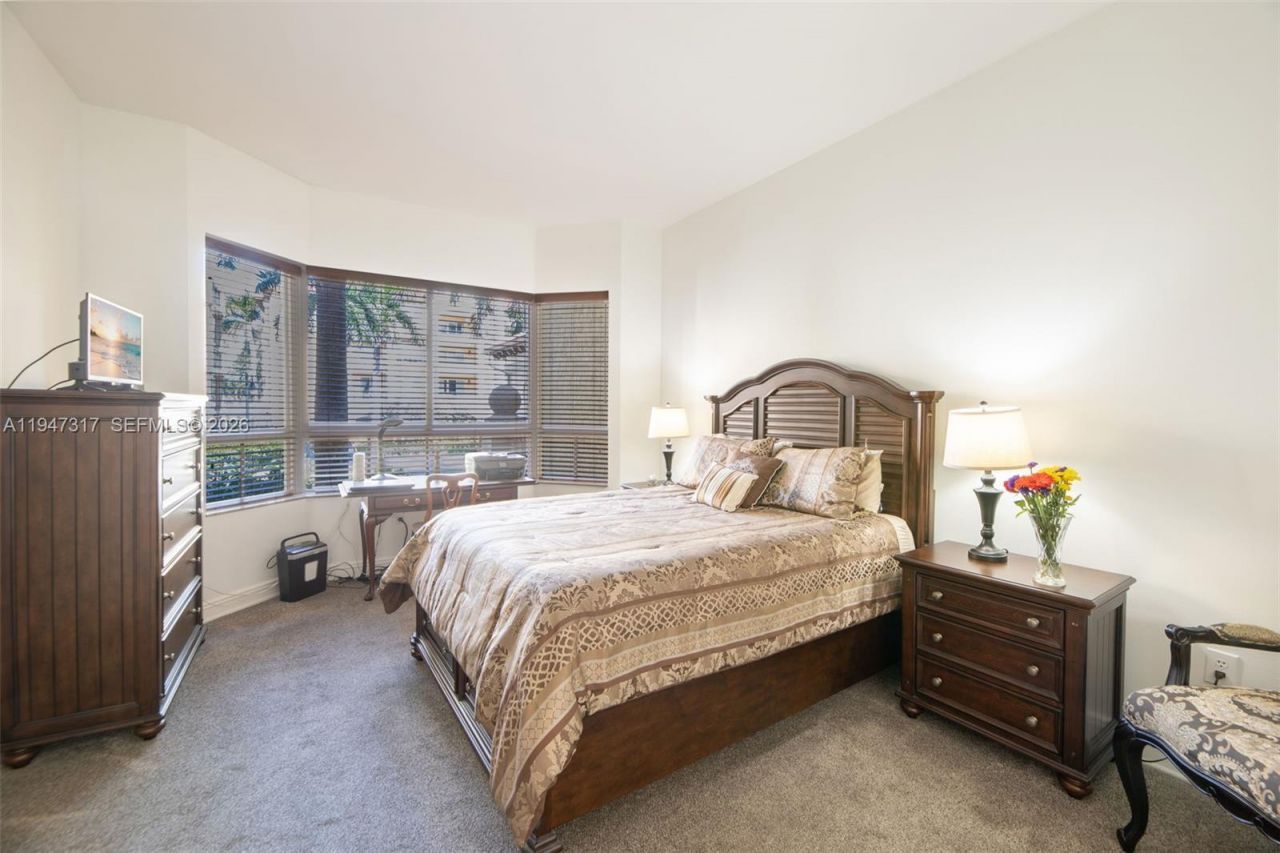 16101 Emerald Estates Dr, Unit 250, Weston, FL 33331 Photo