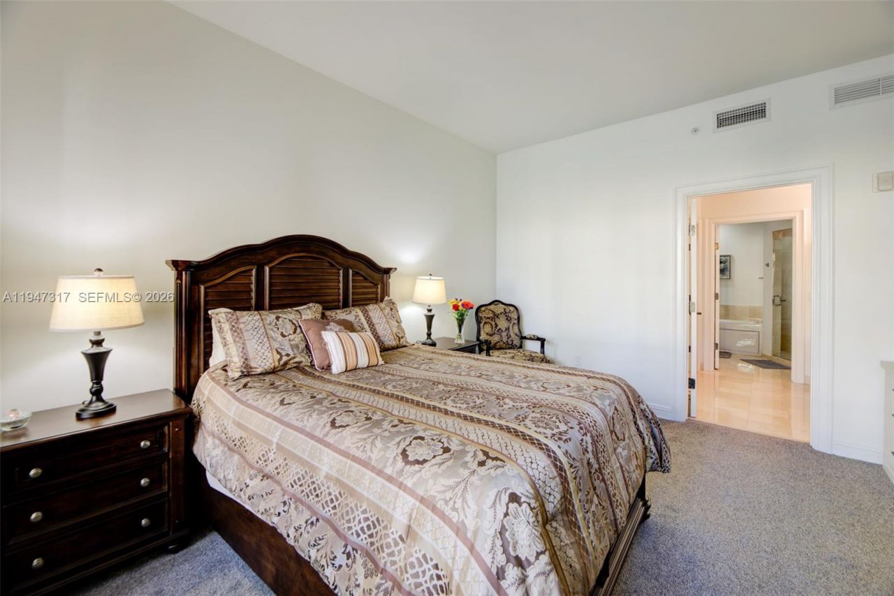 16101 Emerald Estates Dr, Unit 250, Weston, FL 33331 Photo