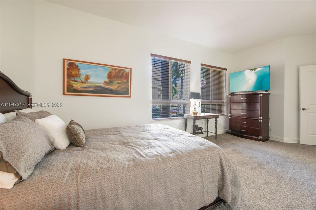 16101 Emerald Estates Dr, Unit 250, Weston, FL 33331 Photo