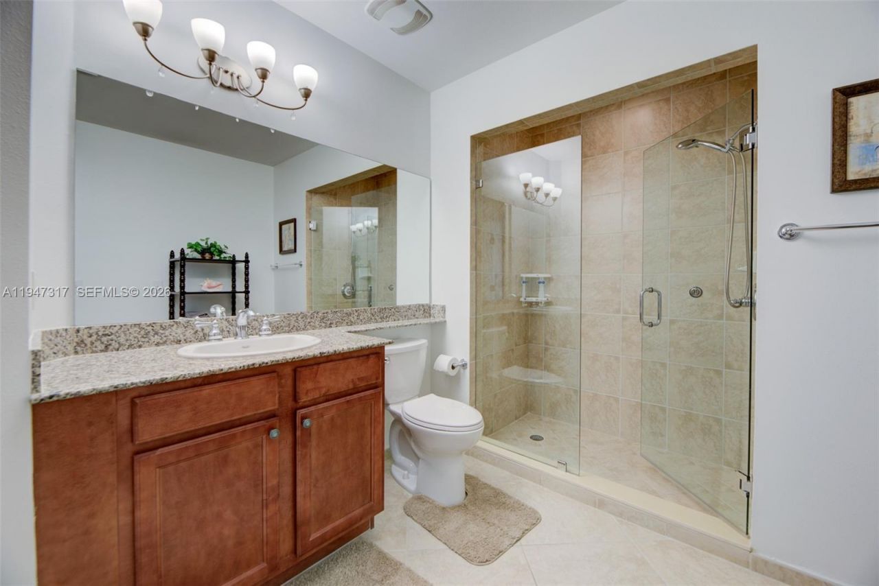 16101 Emerald Estates Dr, Unit 250, Weston, FL 33331 Photo