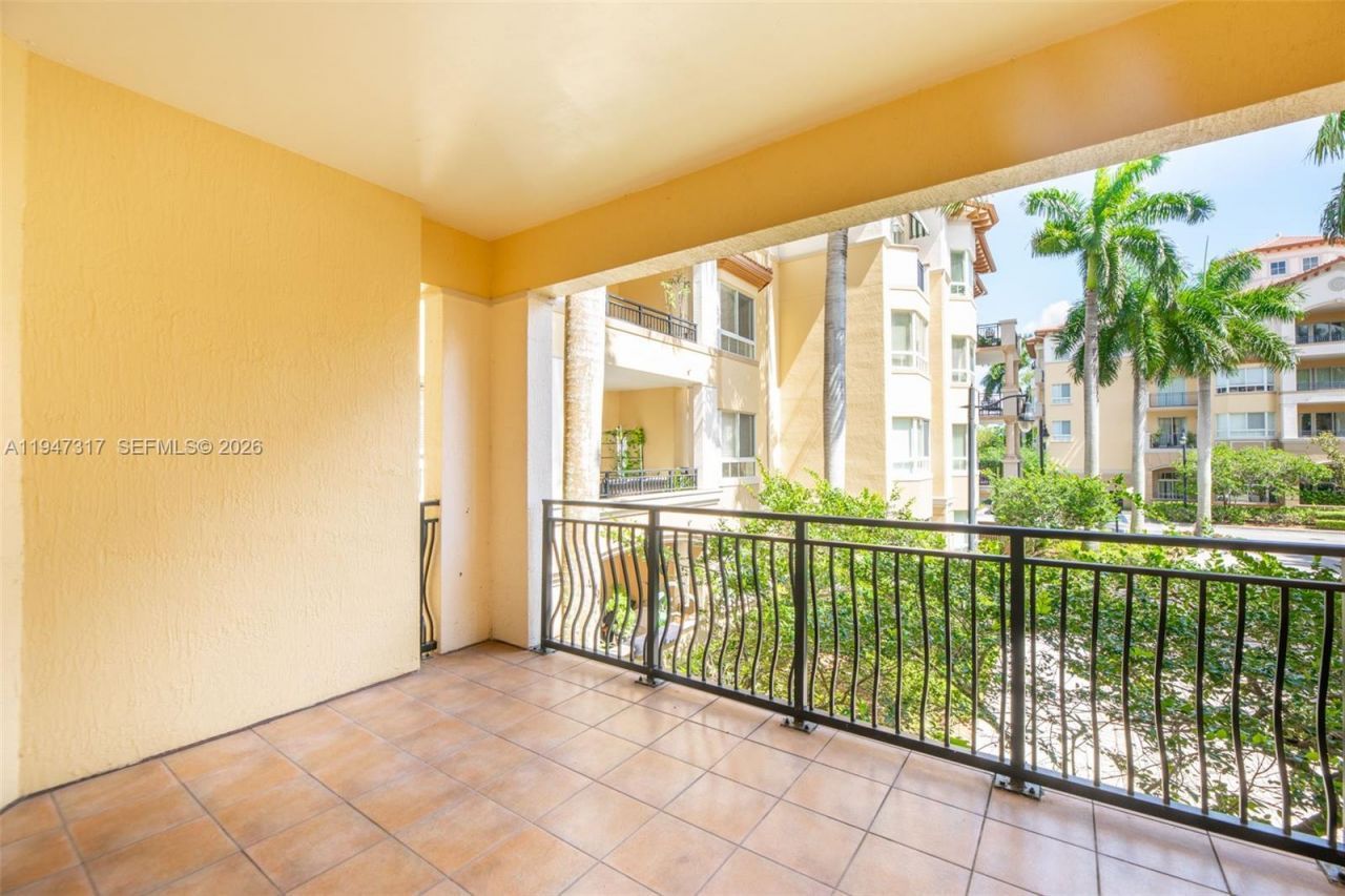 16101 Emerald Estates Dr, Unit 250, Weston, FL 33331 Photo