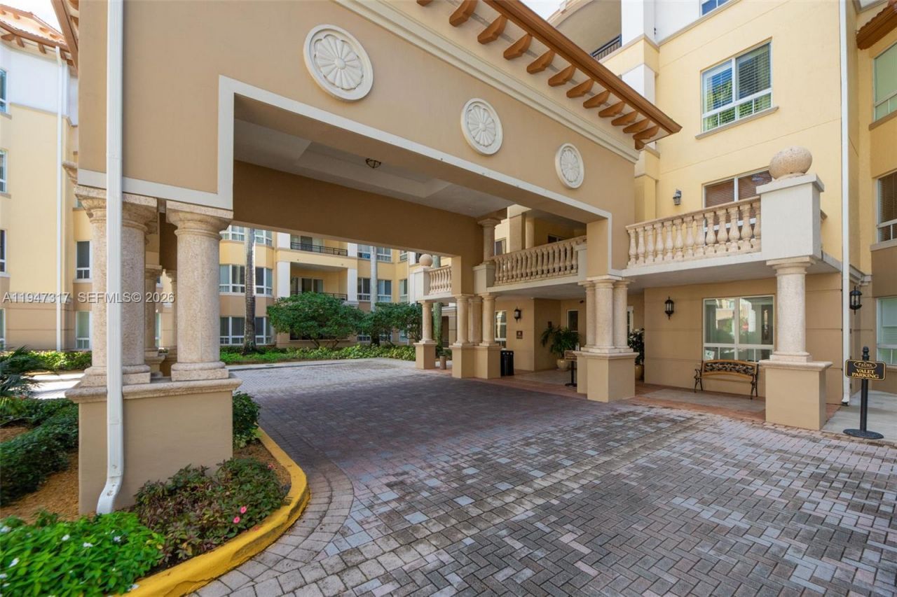 16101 Emerald Estates Dr, Unit 250, Weston, FL 33331 Photo