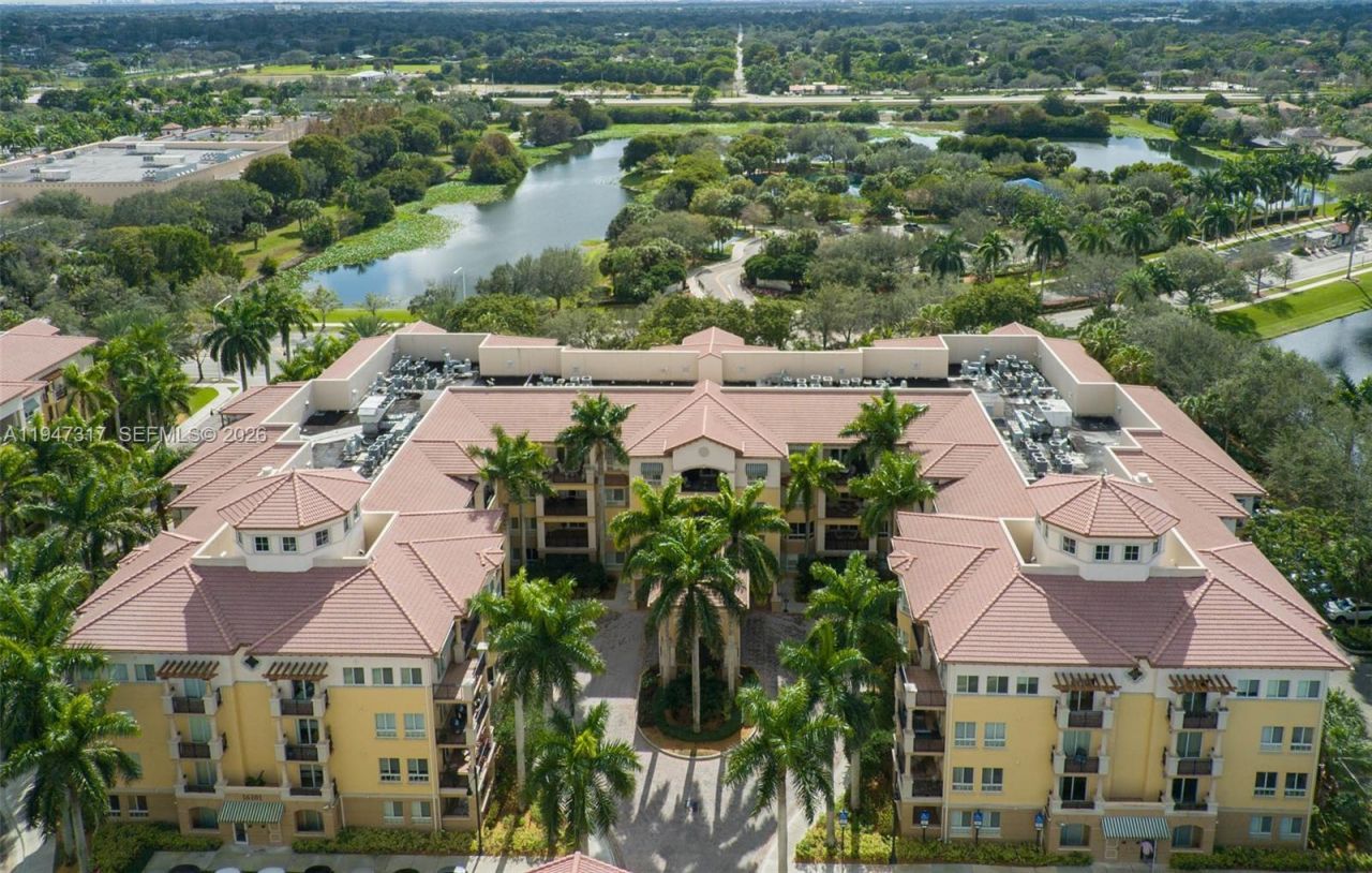 16101 Emerald Estates Dr, Unit 250, Weston, FL 33331 Photo