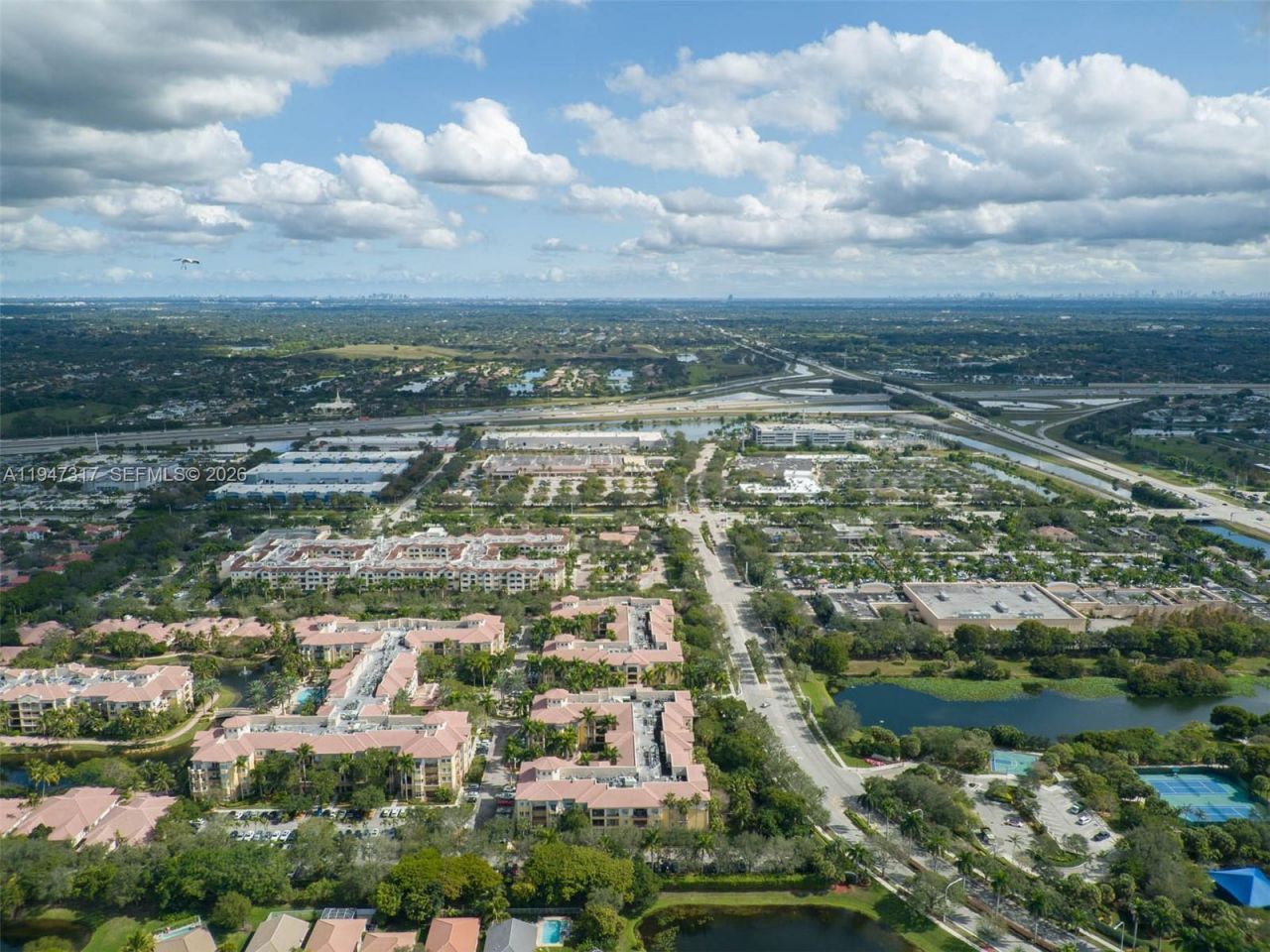 16101 Emerald Estates Dr, Unit 250, Weston, FL 33331 Photo