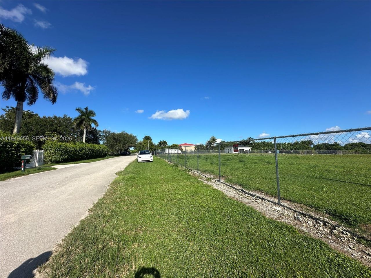 19690 SW 206th St , Miami, FL 33187 Photo