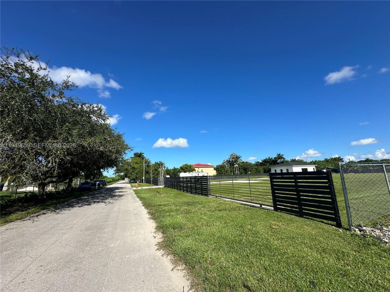 19690 SW 206th St , Miami, FL 33187 Photo