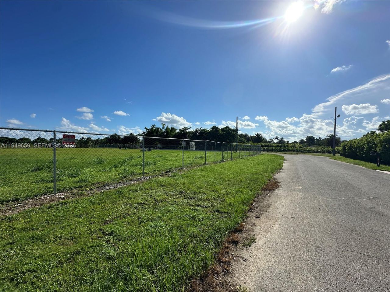 19690 SW 206th St , Miami, FL 33187 Photo