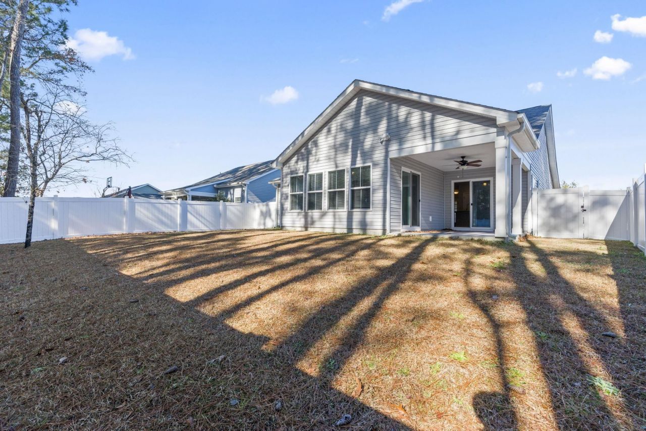 3725 Park Pointe Ave. Photo 25