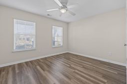 3725 Park Pointe Ave. photo 4