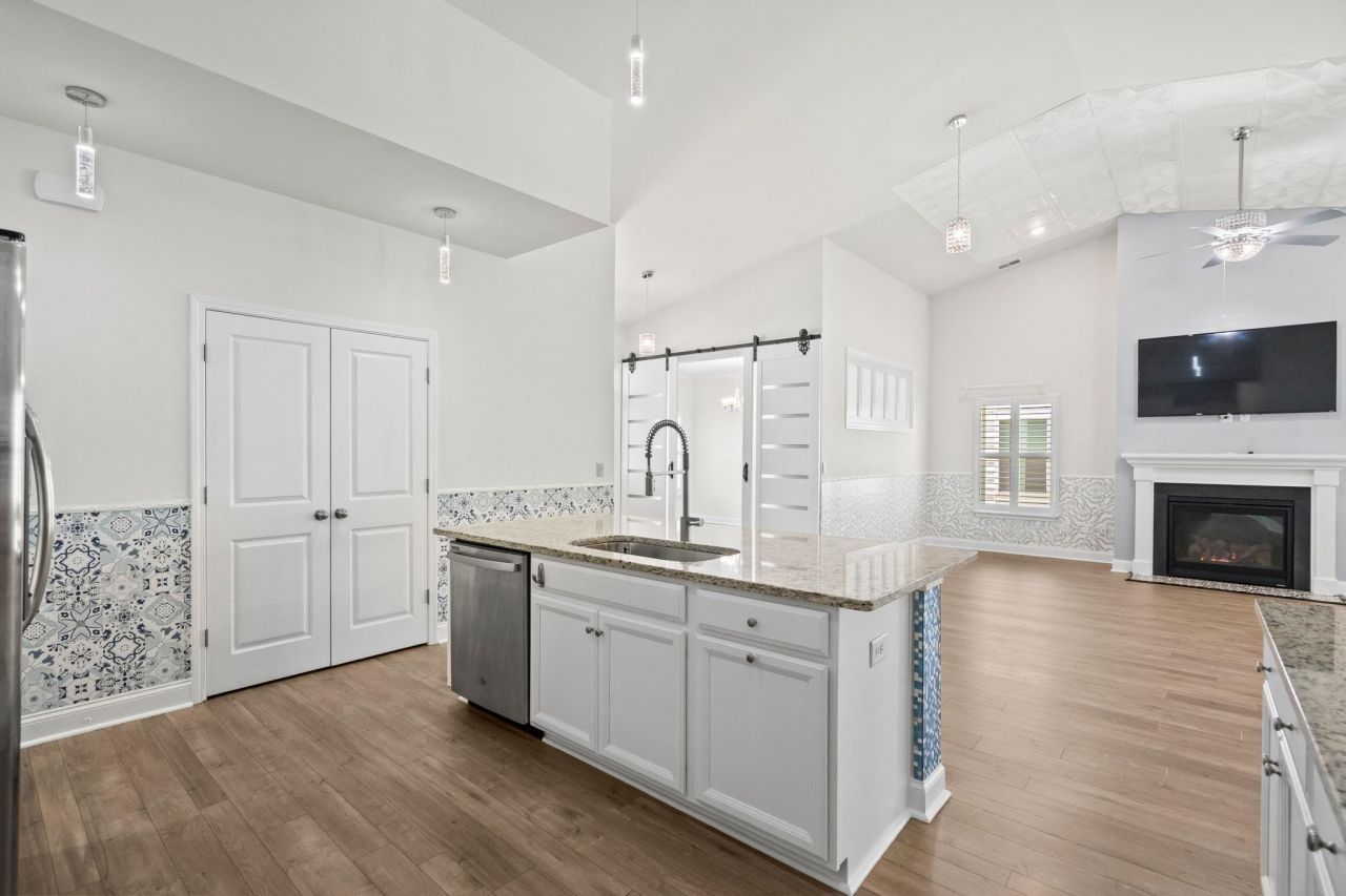 1132 Harbison Circle Photo 20