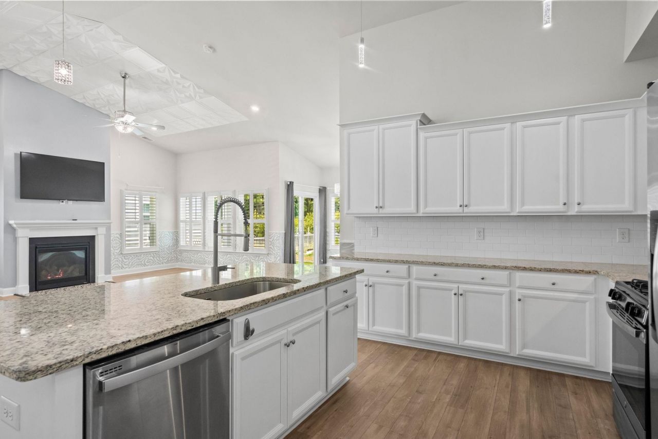 1132 Harbison Circle Photo 24