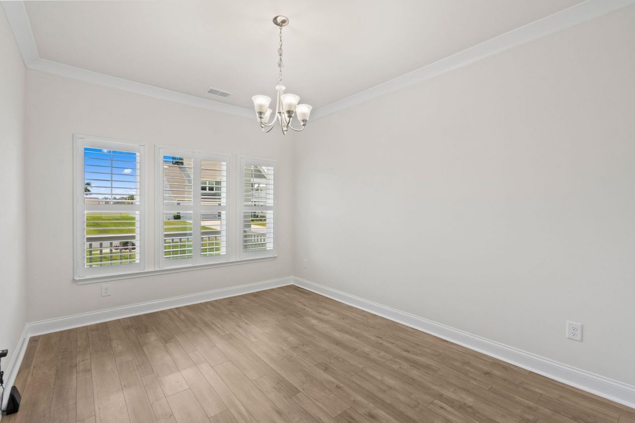 1132 Harbison Circle Photo 9