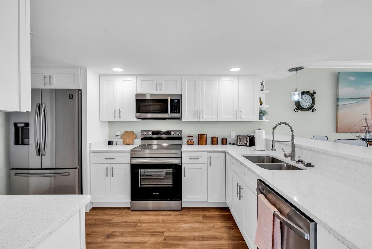 4440 Nassau Ct. Photo 6