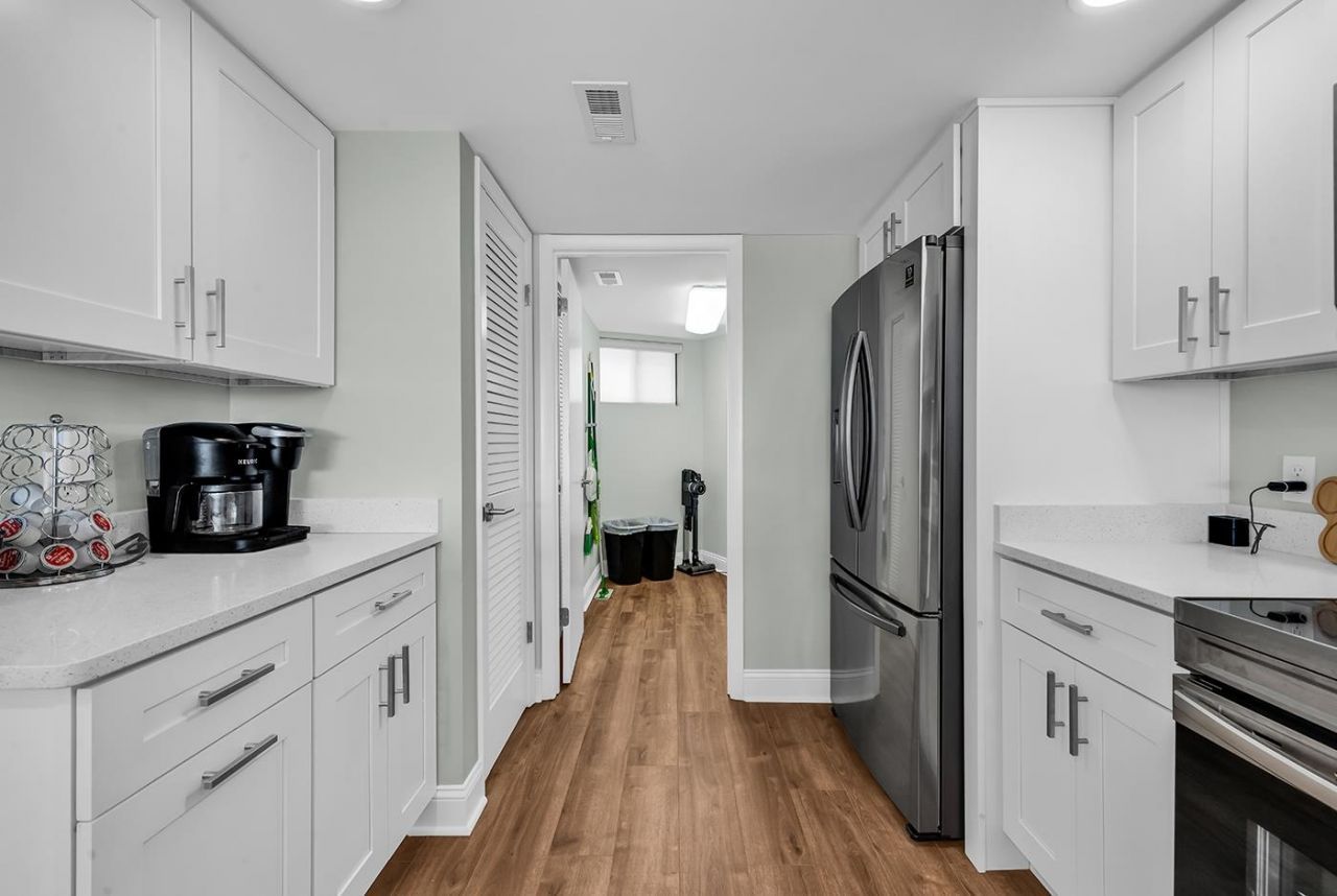 4440 Nassau Ct. Photo 7