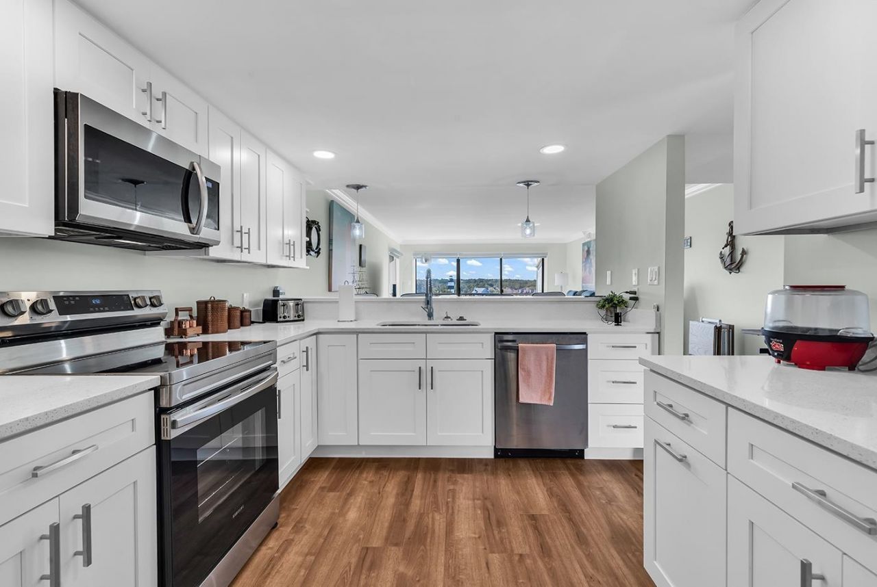 4440 Nassau Ct. Photo 9