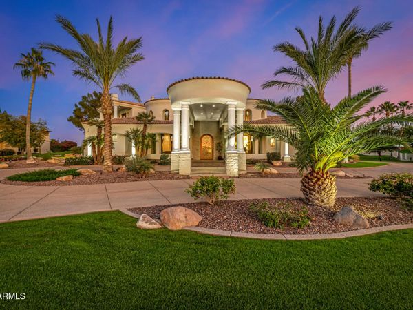 20 E OAKWOOD HILLS Drive, Chandler, AZ 85248