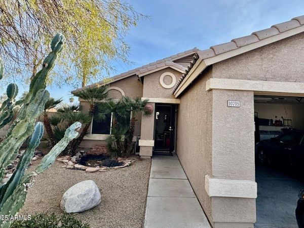 10705 W MONTECITO Avenue, Phoenix, AZ 85037