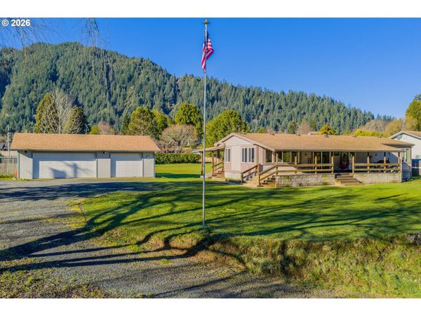 173 E DATE ST, Powers, OR 97466