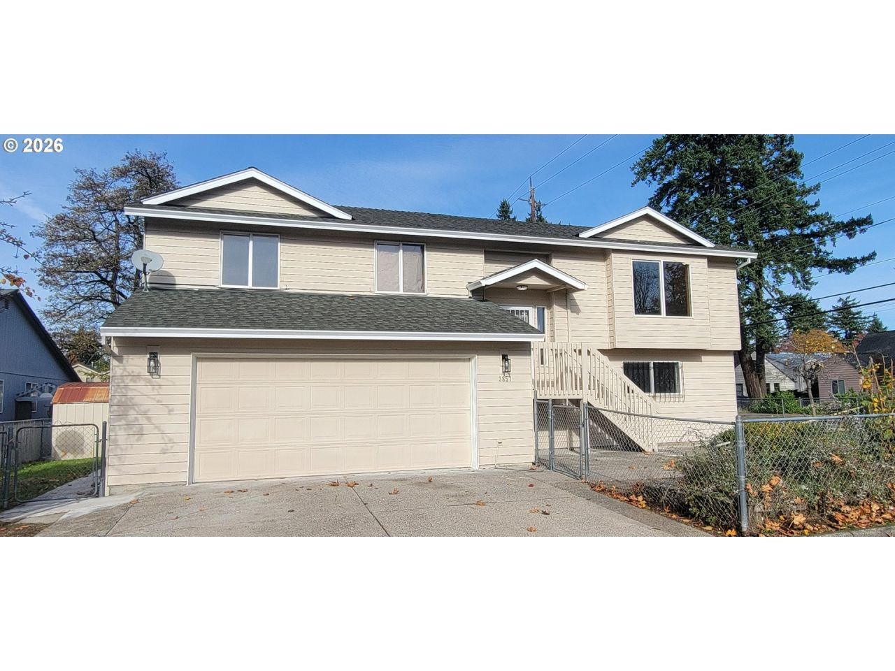 3857 SE 136th Ave, Portland, OR 97236 Main Photo