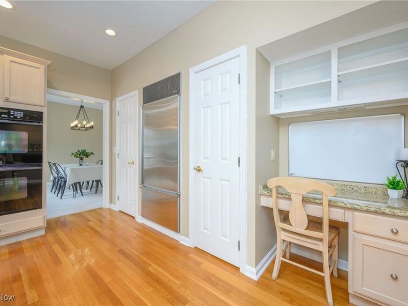 630 Woodhaven Drive, Cuyahoga Falls, OH 44223 Photo 10