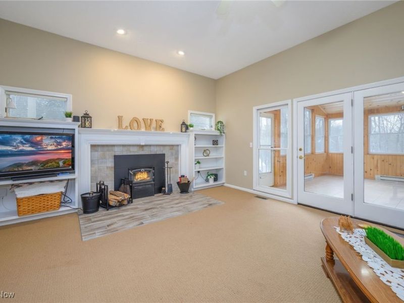 630 Woodhaven Drive, Cuyahoga Falls, OH 44223 Photo 13