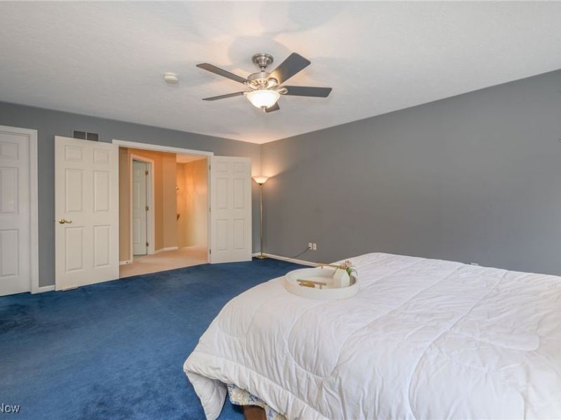 630 Woodhaven Drive, Cuyahoga Falls, OH 44223 Photo 19