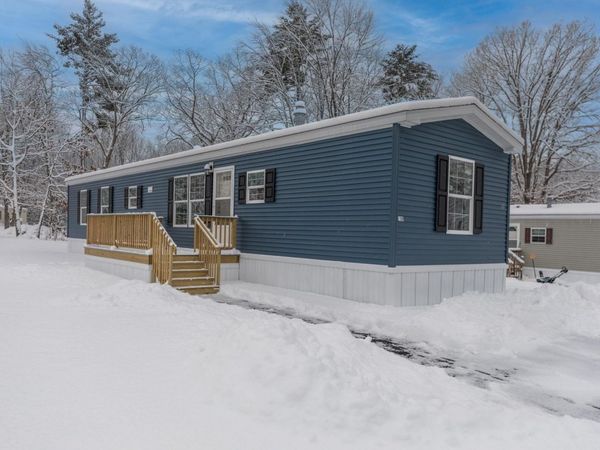 108 Colonial Village, Somersworth, NH 03878