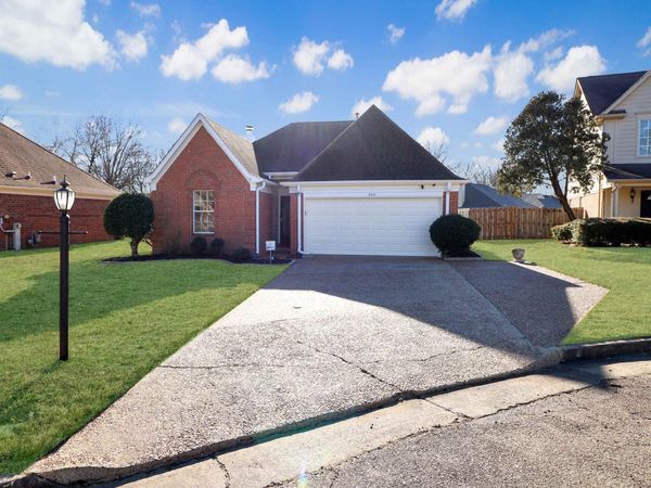 2321 VALLEY EDGE CV, Memphis, TN 38016