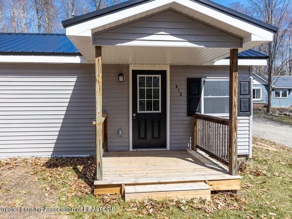 412 N Scott Drive, Farwell, MI 48622