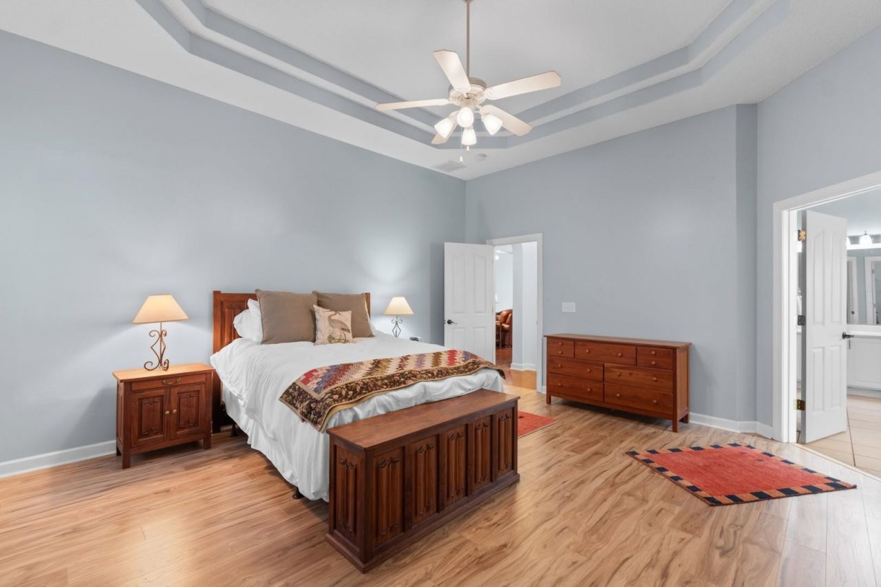 6391 Longwood Dr. Photo 11