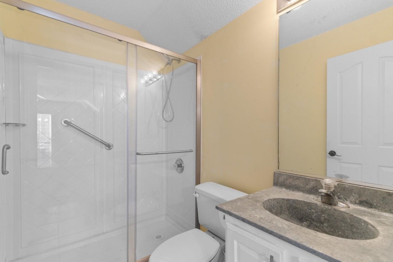 6391 Longwood Dr. Photo 21