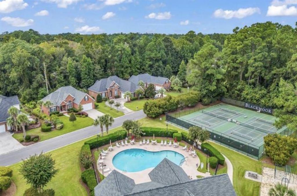 6391 Longwood Dr. Photo 33