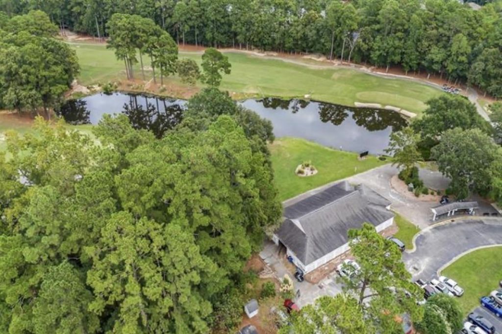 6391 Longwood Dr. Photo 34